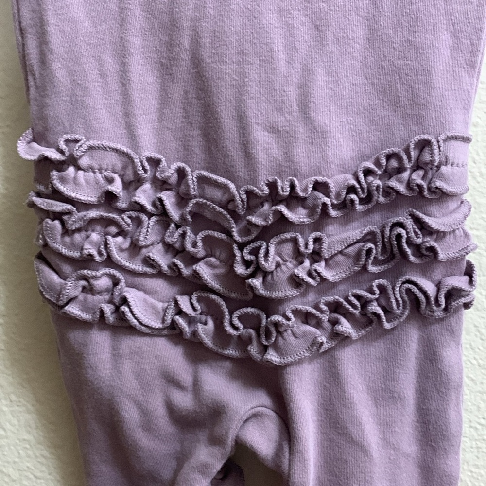 Kate Quinn Purple Organic Cotton Ruffled Footie Pajamas Size 0-3 Months - Picture 6 of 7